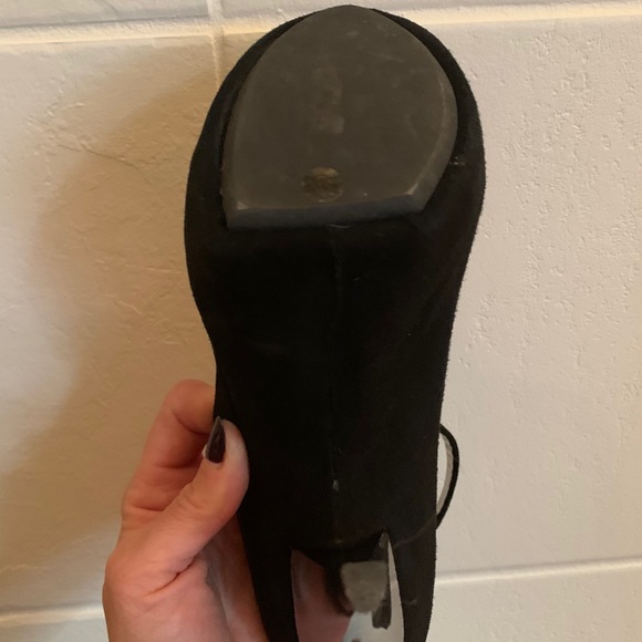 Brand new never worn Giuseppe Zanotti heels - Picture 6 of 8